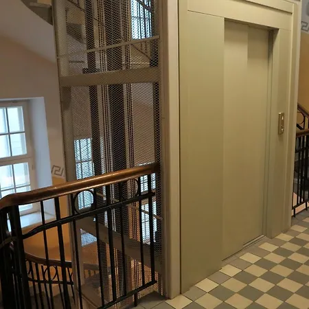 Old City With Sauna Apartment